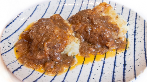 1, 2 ó 3 raciones a elegir, más un cubo con 4 cervezas de 33 cl