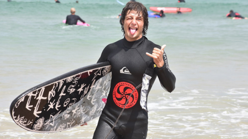 Aprende a Surfear en la 1ª Escuela de España.